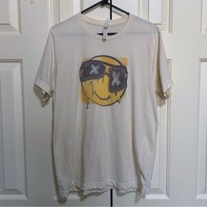 Bella Canvas Cream Graphic Tee Large Retro Smiley Face